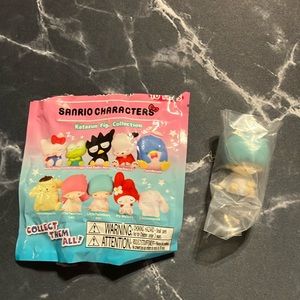 Hello Kitty And Friends Sleeping Blind Bag Figure: Kiki (Little Twin Stars)